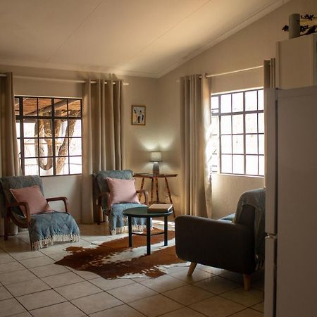 Hello Kruger Hideaway Cottage & Skilpad Studio Marloth Park Exterior foto