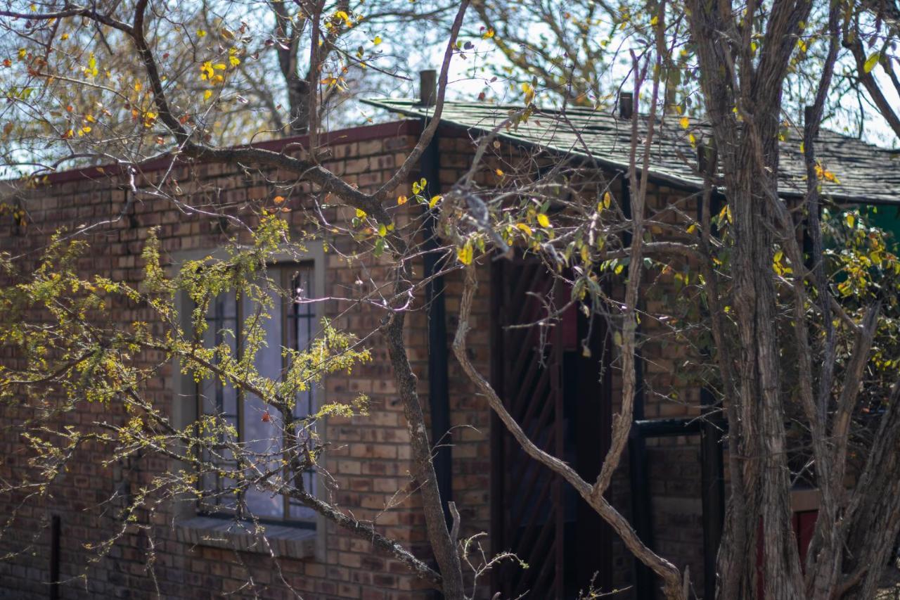 Hello Kruger Hideaway Cottage & Skilpad Studio Marloth Park Exterior foto