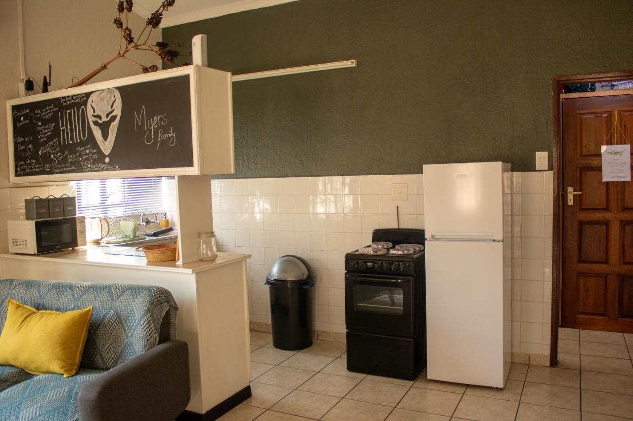 Hello Kruger Hideaway Cottage & Skilpad Studio Marloth Park Exterior foto